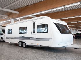 http://services.netwheels.fi/NWAutokuvat/20456080/WCF243_1.JPG