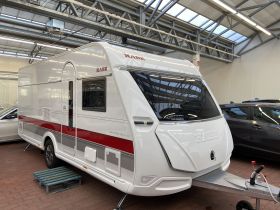 http://services.netwheels.fi/NWAutokuvat/20456080AN/021018_1.JPG
