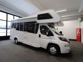http://services.netwheels.fi/NWAutokuvat/20456080AG/MNM494_1.JPG