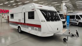 http://services.netwheels.fi/NWAutokuvat/20456080AD/000089_1.JPG
