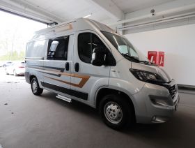 http://services.netwheels.fi/NWAutokuvat/20456080AG/FOG751_1.JPG