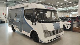 http://services.netwheels.fi/NWAutokuvat/20456080AD/ZZC280_1.JPG